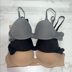 No Boundaries Seamless T-Shirt Bra Trio - Gray, Black & Nude
